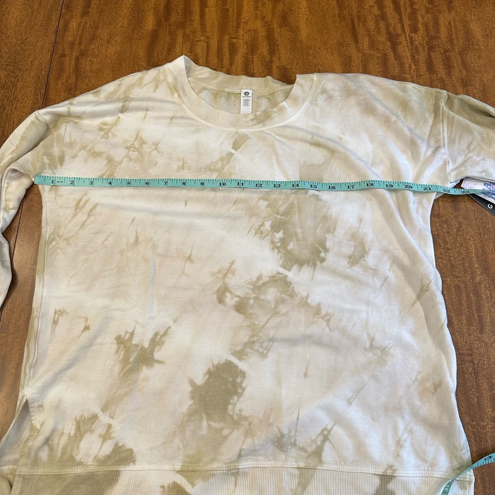 Glyder women’s Lounge Long Sleeve Tie-Dye Sweatshirt - Picture 6 of 15